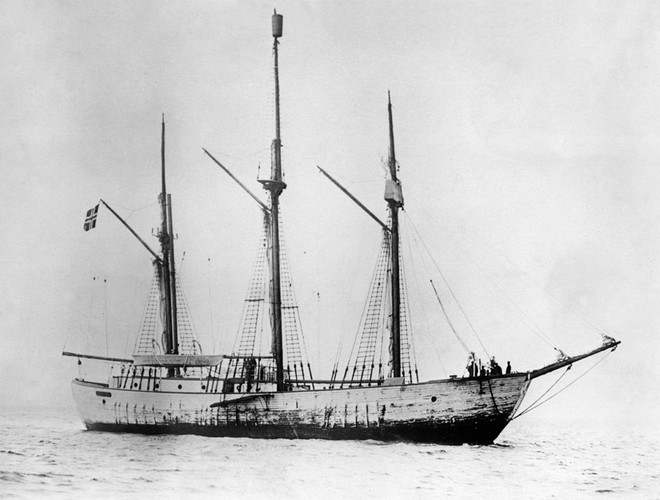 Maud in the Arctic - Amundsen was trying to reach the North Pole ©  SW